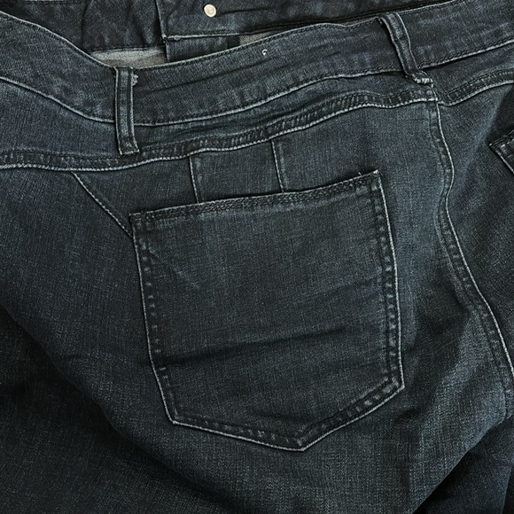 Plus Size Jeans - Picture 4 of 4